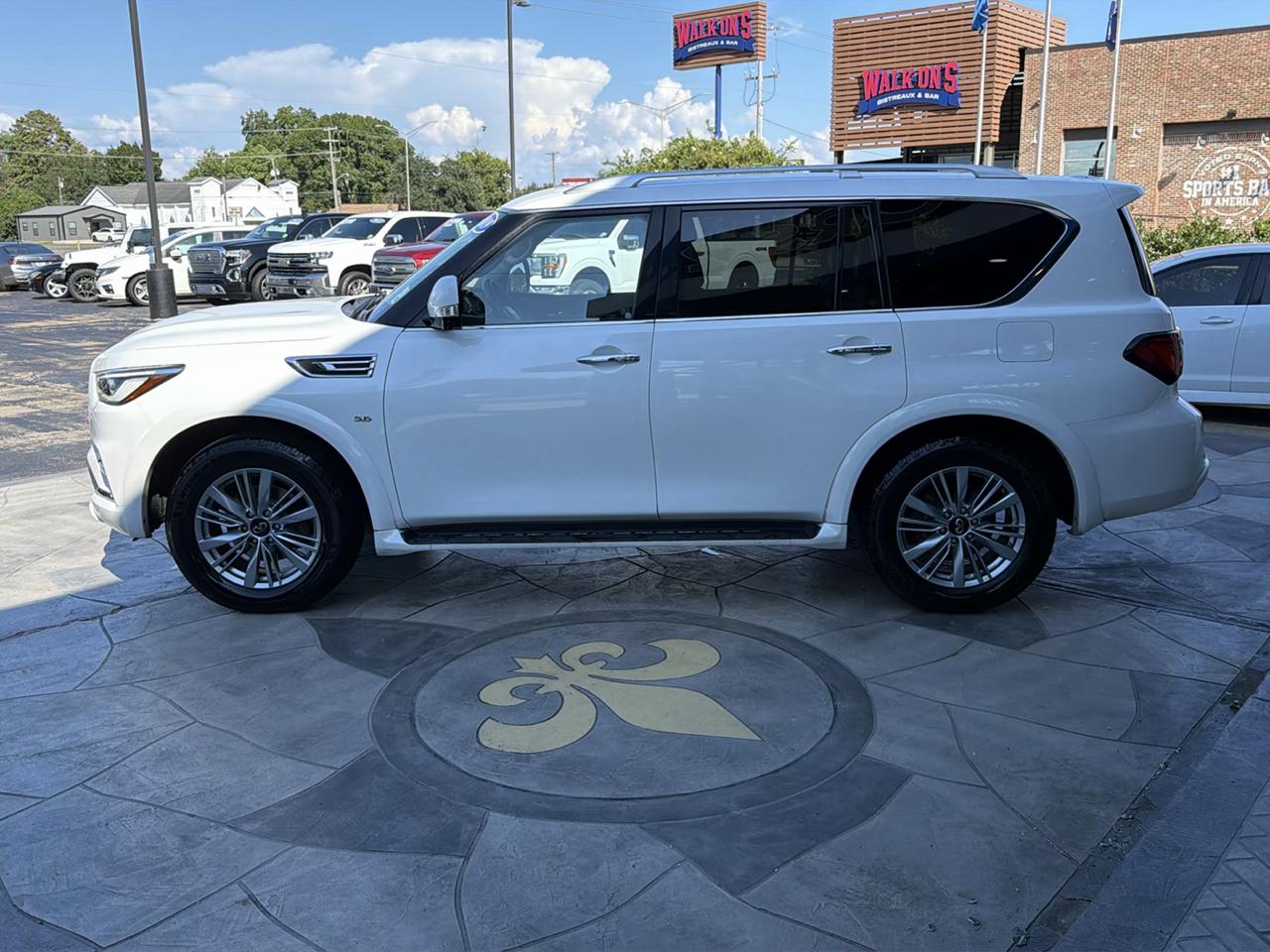 Infiniti QX80 LUXE 4WD 2019