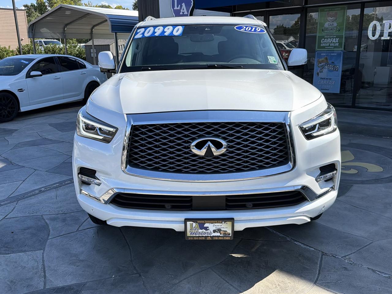 Infiniti QX80 LUXE 4WD 2019