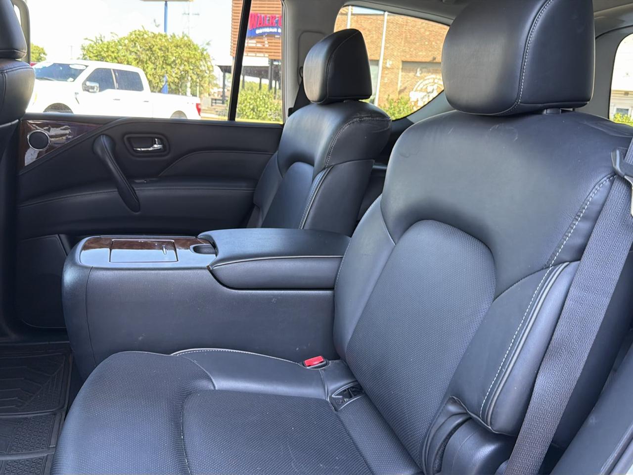 Infiniti QX80 LUXE 4WD 2019