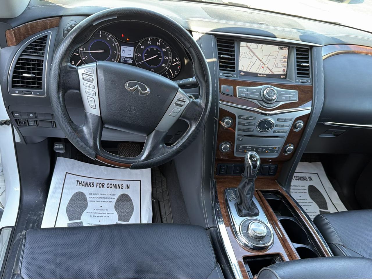 Infiniti QX80 LUXE 4WD 2019