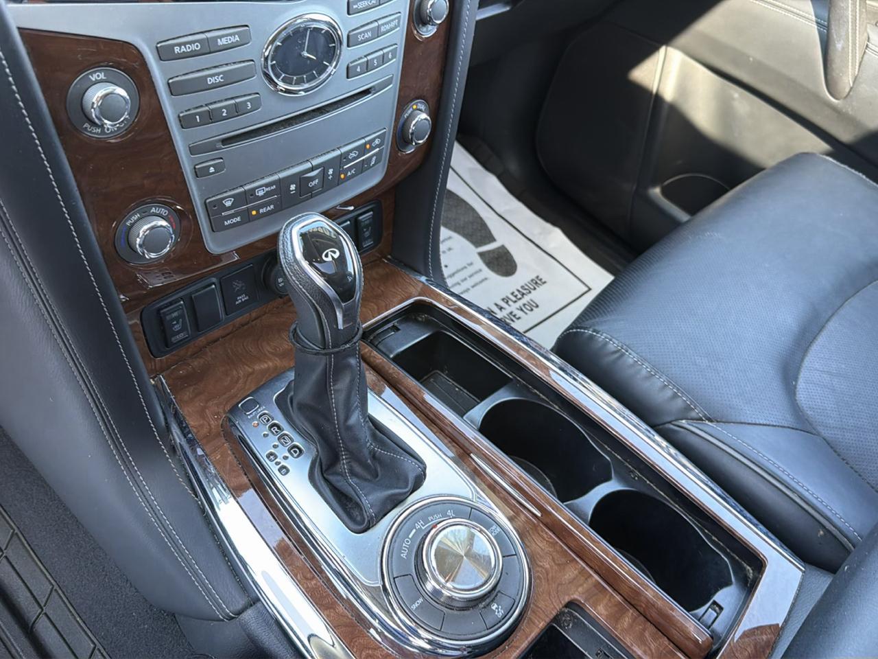 Infiniti QX80 LUXE 4WD 2019