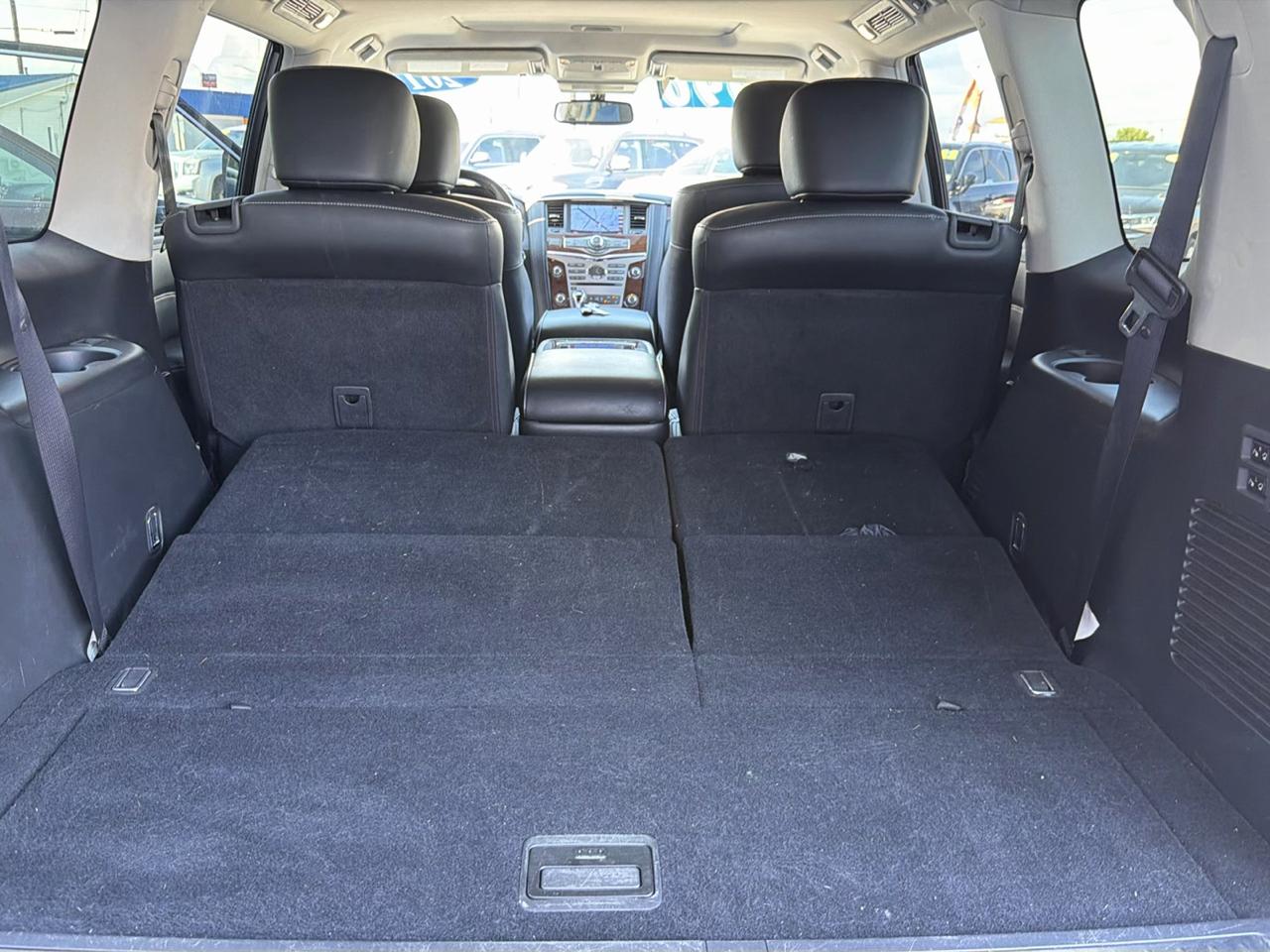 Infiniti QX80 LUXE 4WD 2019