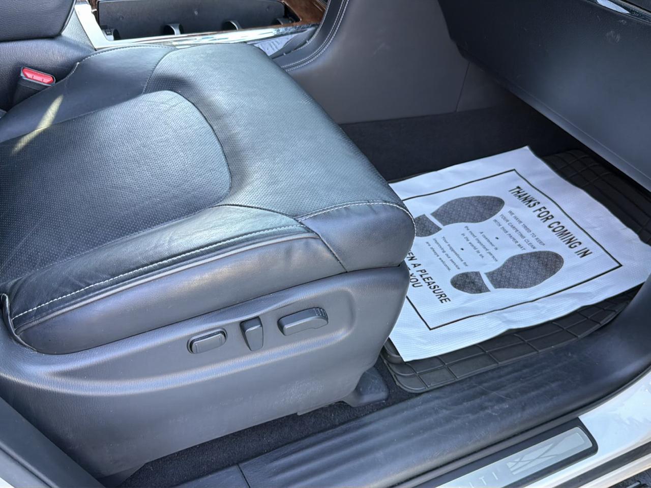 Infiniti QX80 LUXE 4WD 2019
