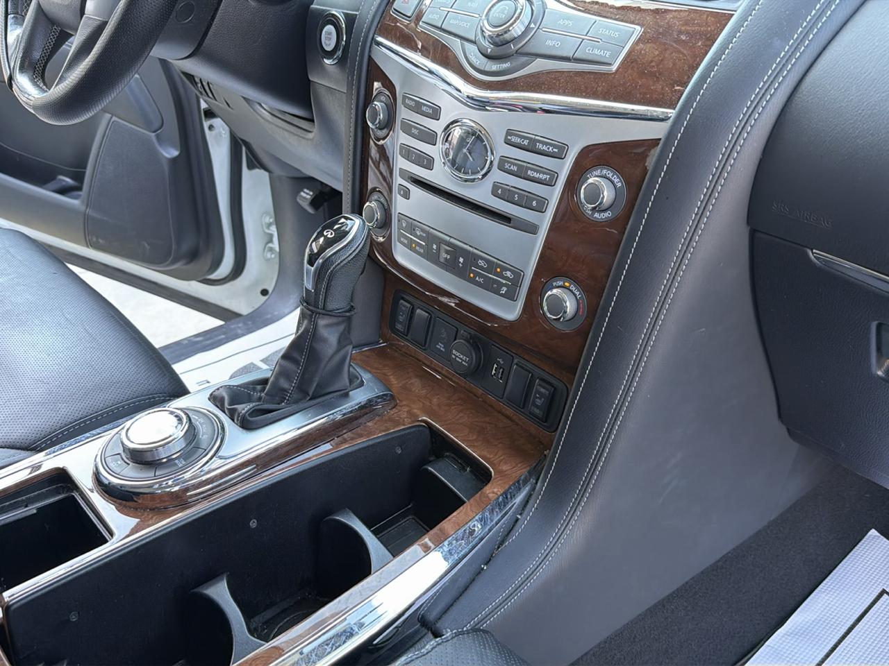 Infiniti QX80 LUXE 4WD 2019