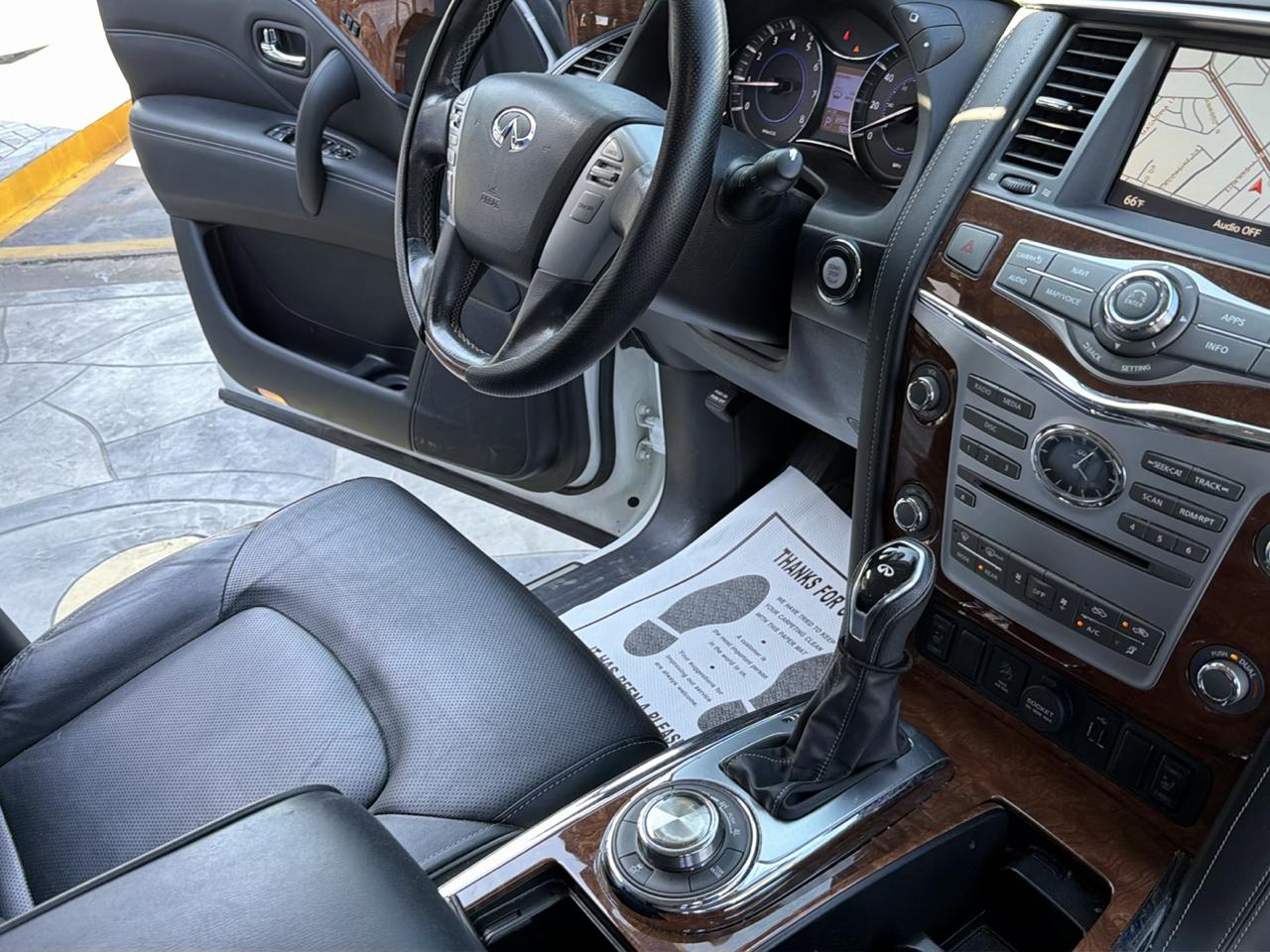 Infiniti QX80 LUXE 4WD 2019