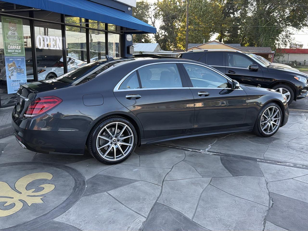 Mercedes-Benz S-Class S560 2019