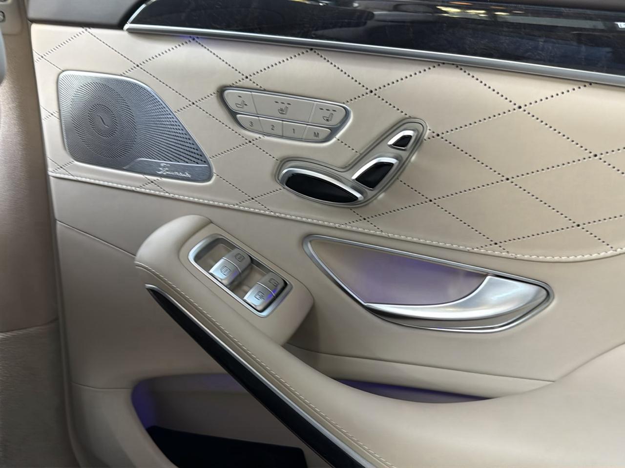 Mercedes-Benz S-Class S560 2019