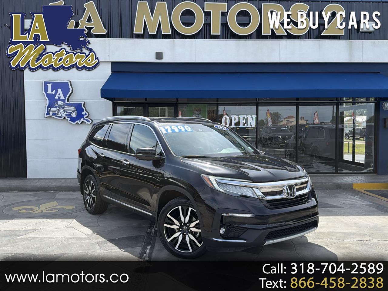 2019 Honda Pilot Touring w/Rear Captain's Chairs