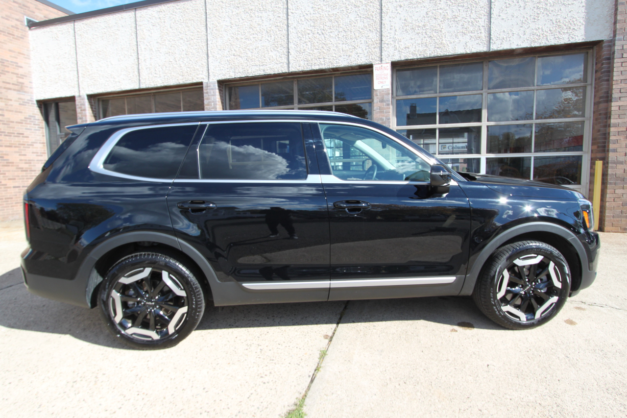 Kia Telluride EX AWD 2025
