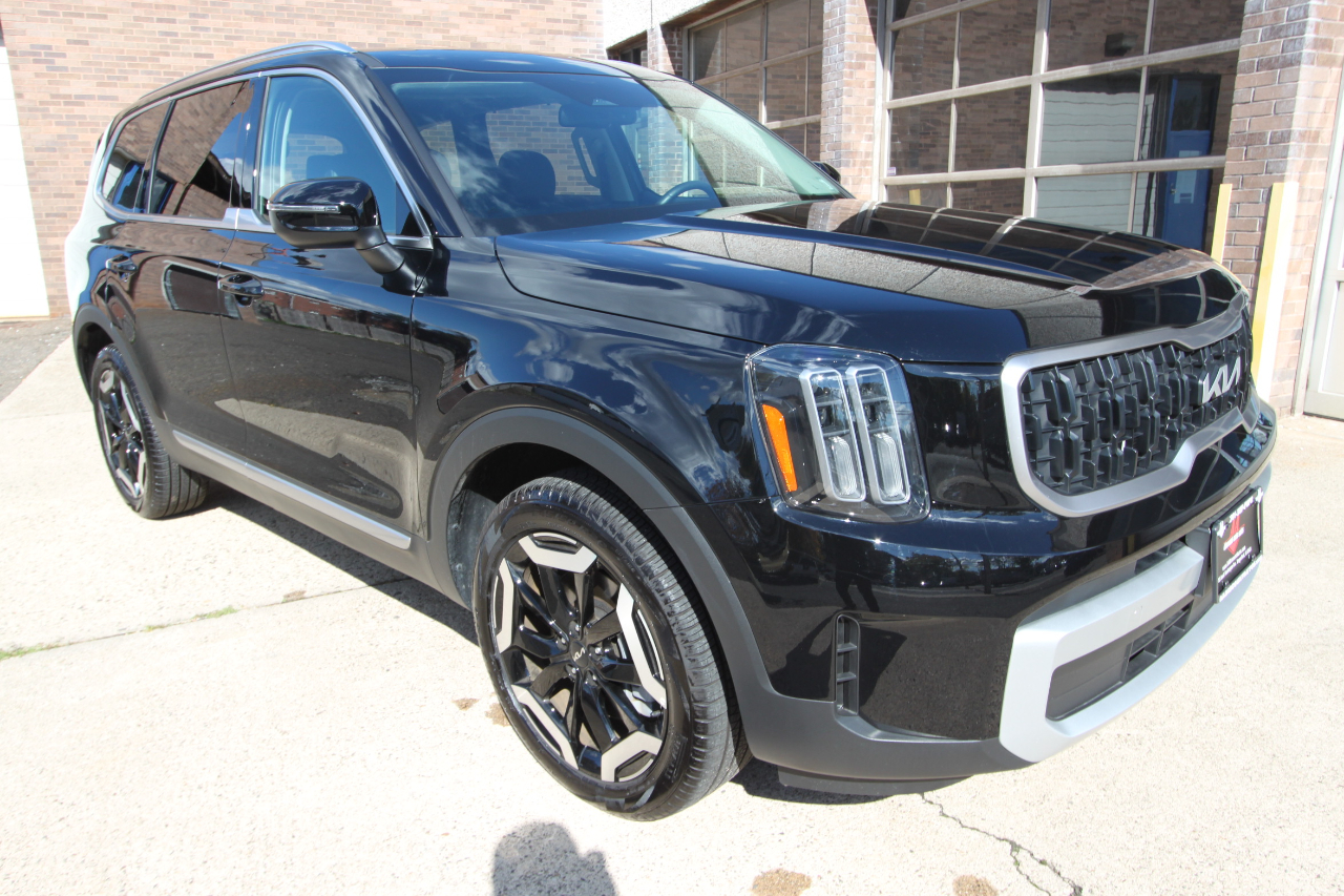 Kia Telluride EX AWD 2025