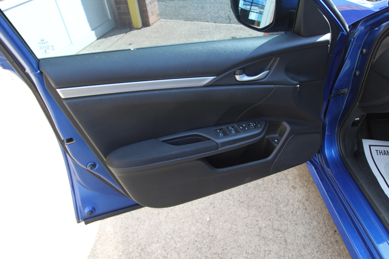 Honda Civic LX Sedan CVT 2016