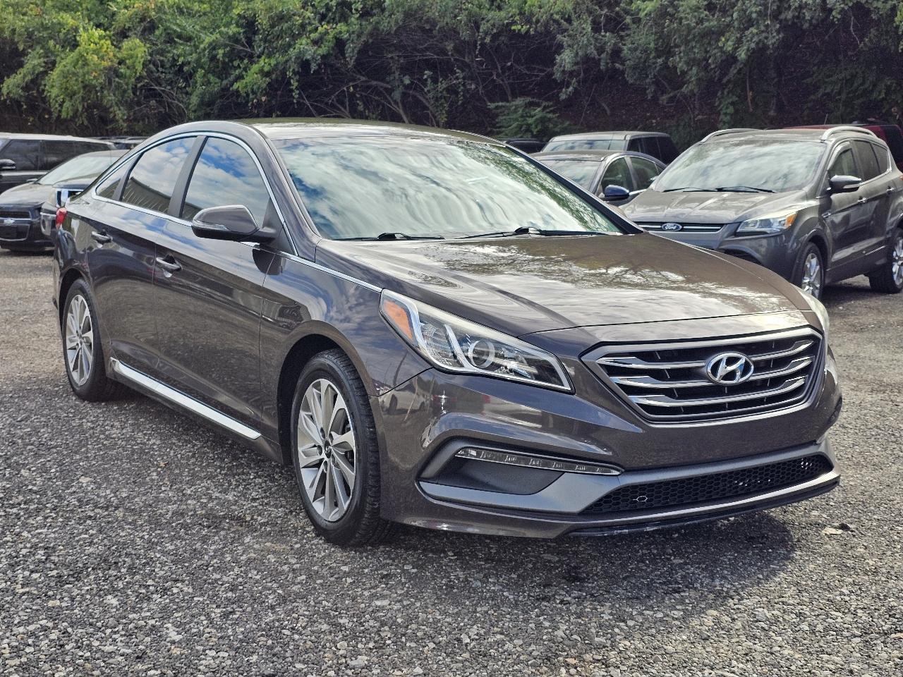 2015 Hyundai Sonata Limited Sport photo 3