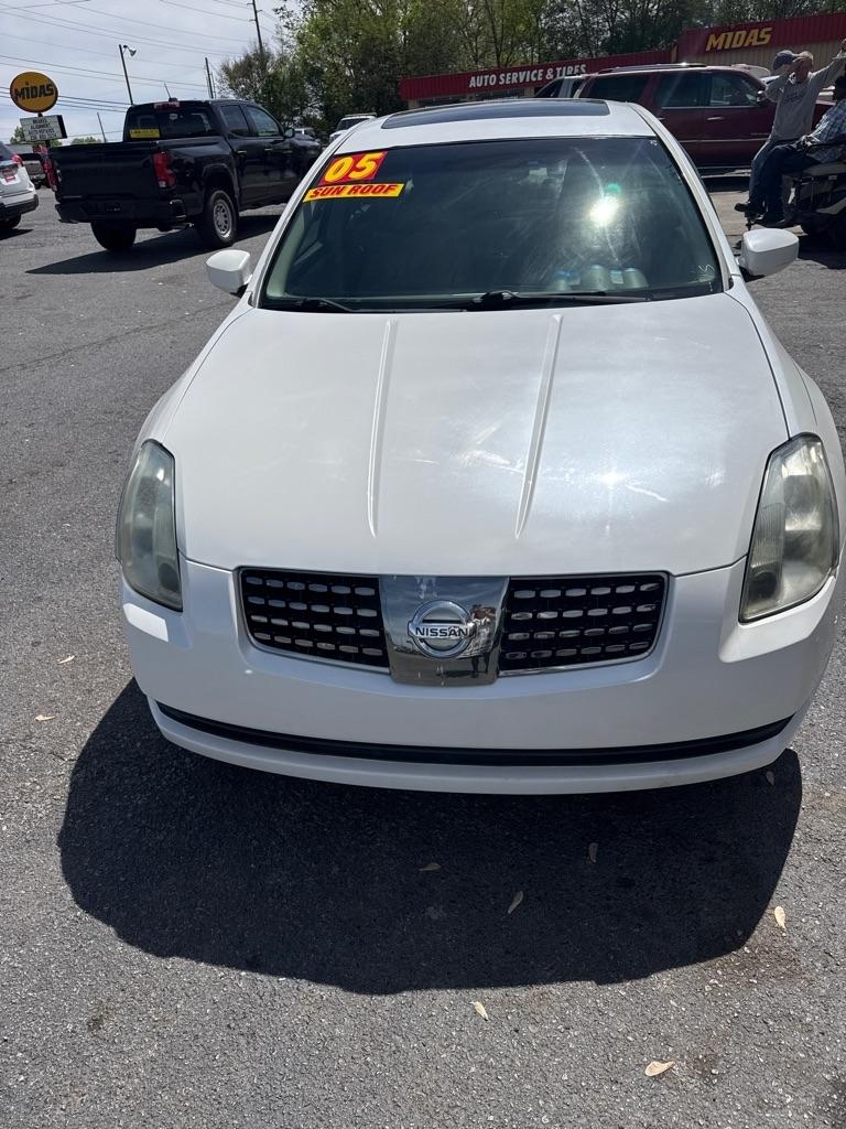 Nissan Maxima  2005