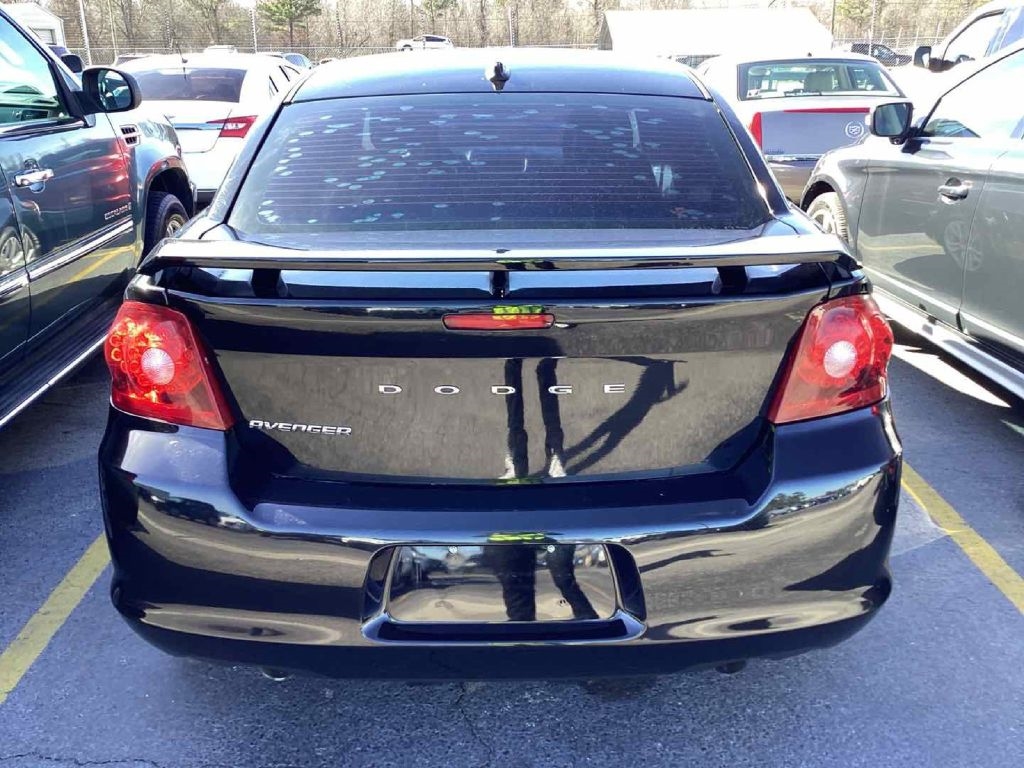 2013 Dodge Avenger SE