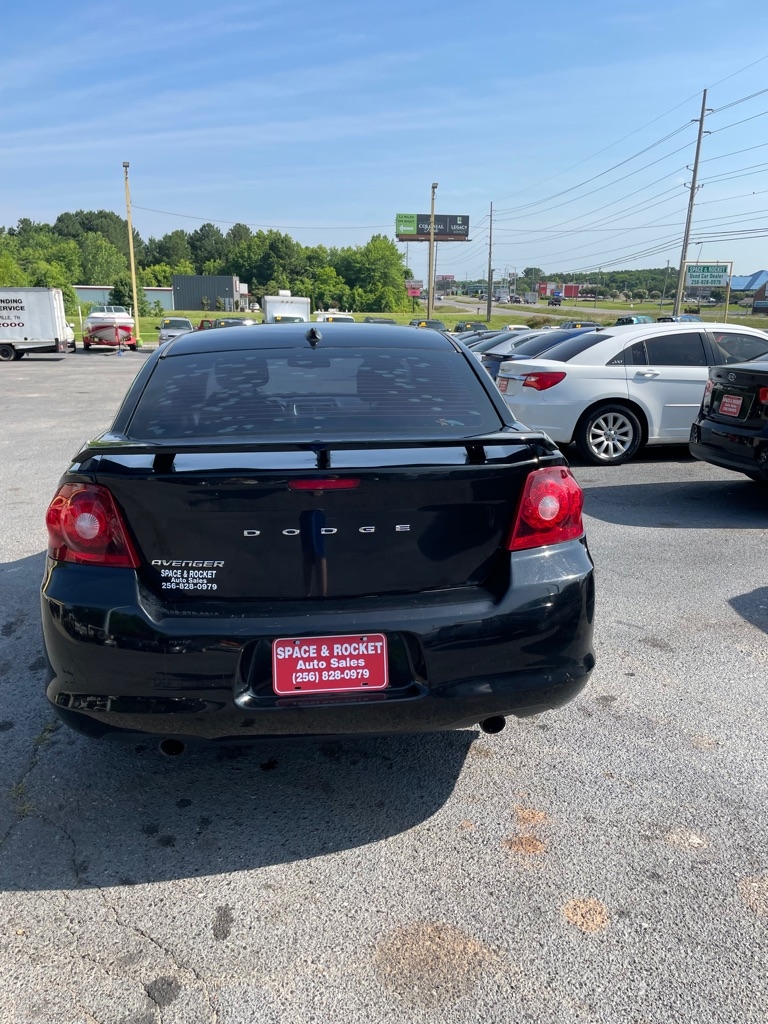 Dodge Avenger  2013