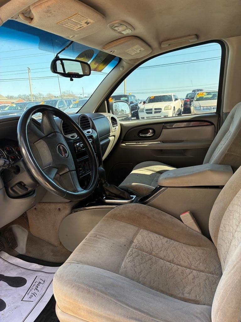 GMC Envoy 2WD 4dr SLE 2005