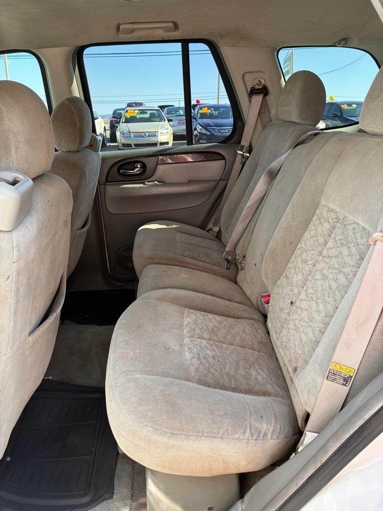 GMC Envoy 2WD 4dr SLE 2005