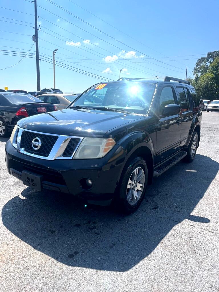 Nissan Pathfinder S 2010