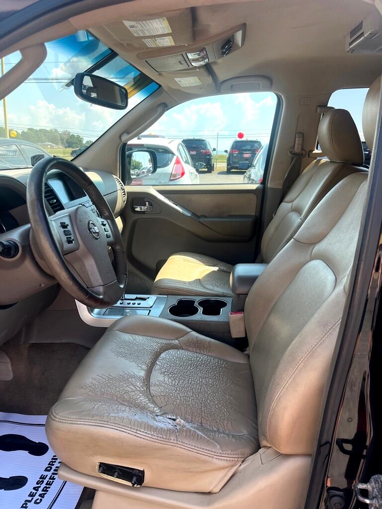Nissan Pathfinder S 2010