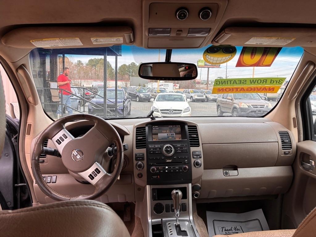 Nissan Pathfinder S 2010