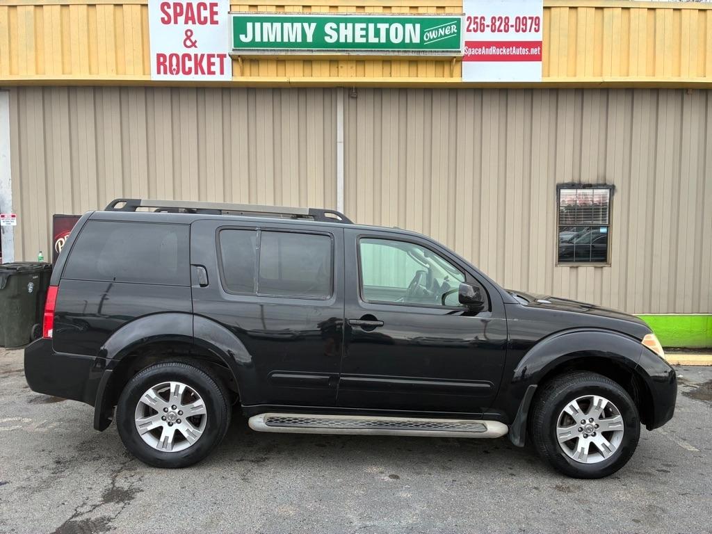 Nissan Pathfinder S 2010