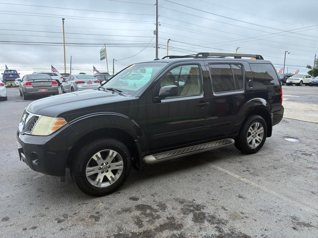 Nissan Pathfinder S 2010