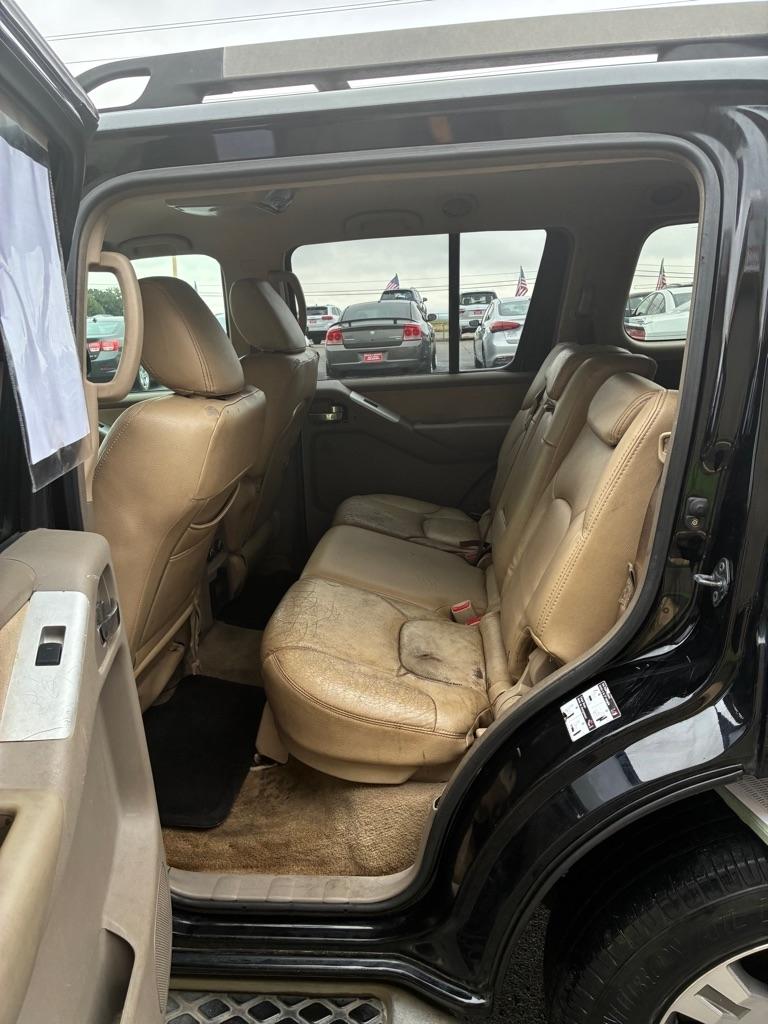 Nissan Pathfinder S 2010