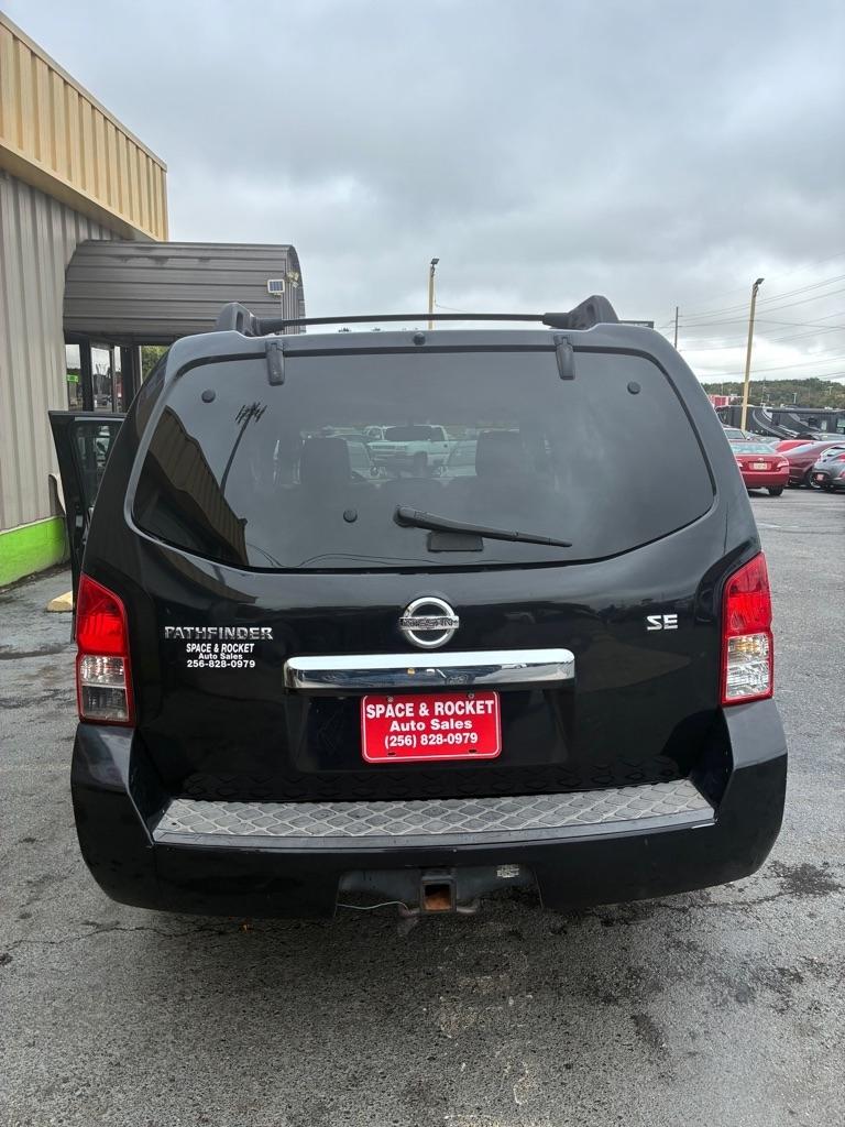 Nissan Pathfinder S 2010