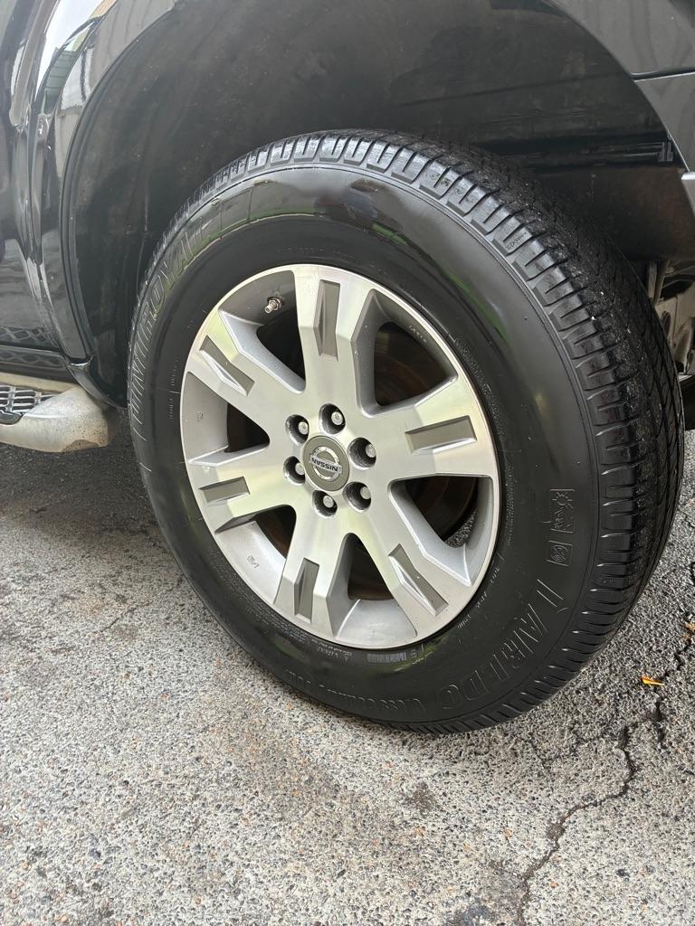 Nissan Pathfinder S 2010