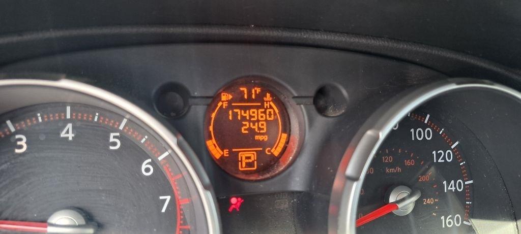 Nissan Rogue  2010