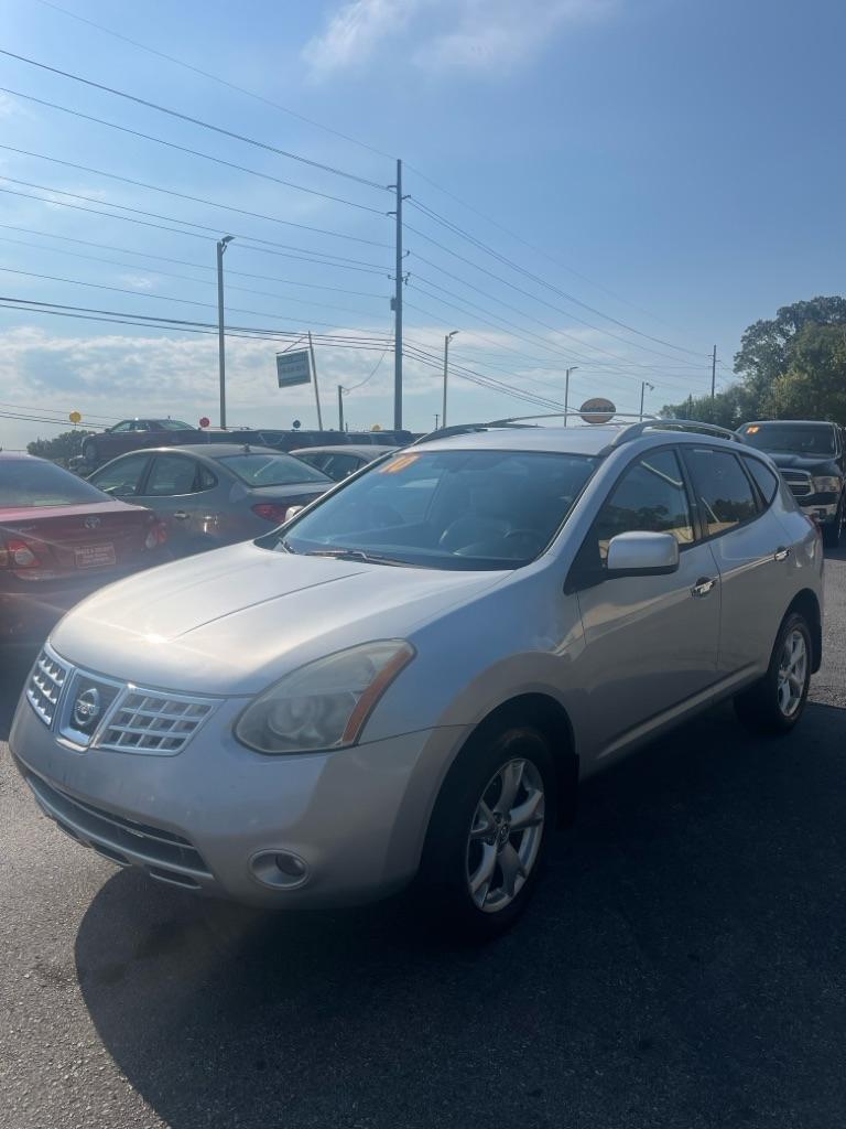 Nissan Rogue  2010