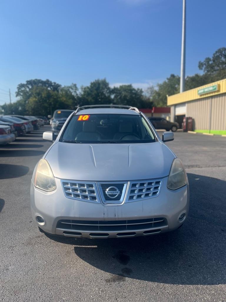 Nissan Rogue  2010