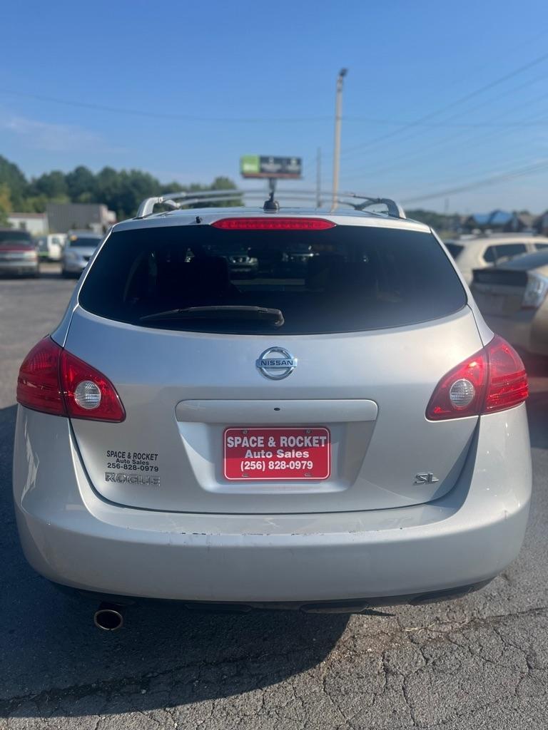 Nissan Rogue  2010