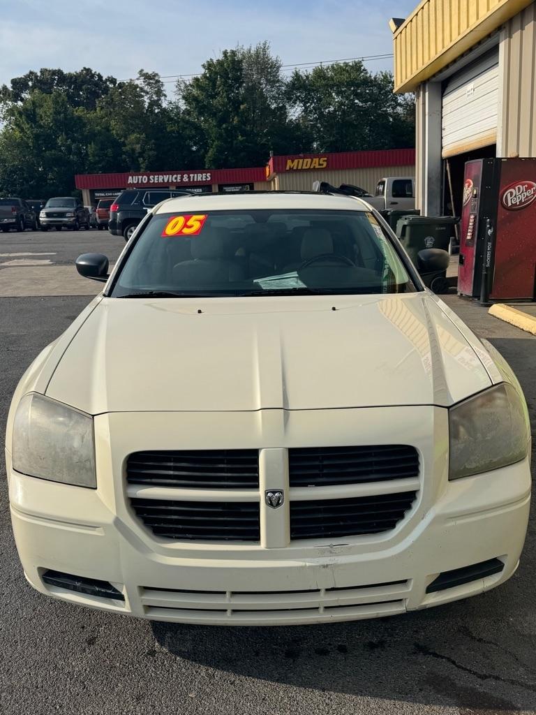 Dodge Magnum  2005