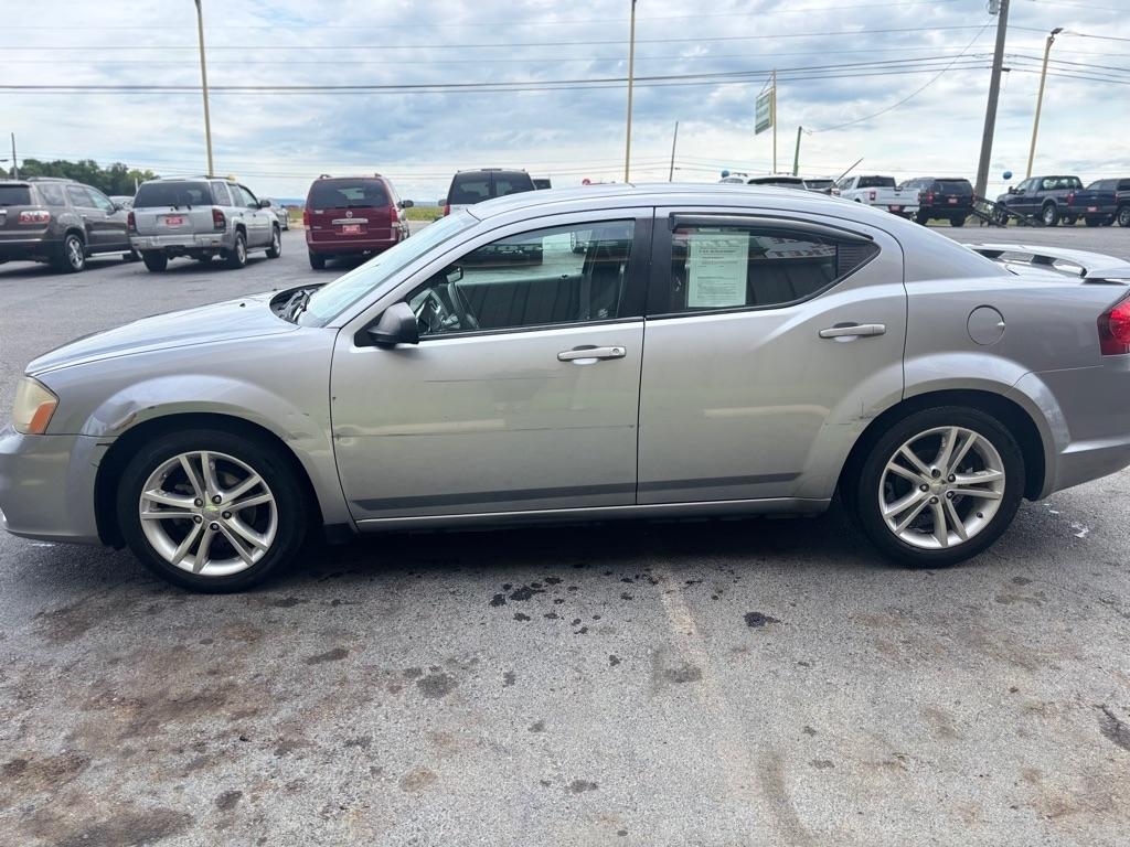 Dodge Avenger  2013