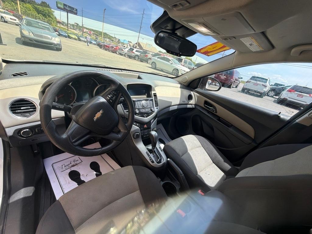 Chevrolet Cruze LS 2014