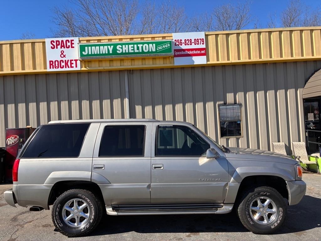 2000 Cadillac Escalade LUXURY