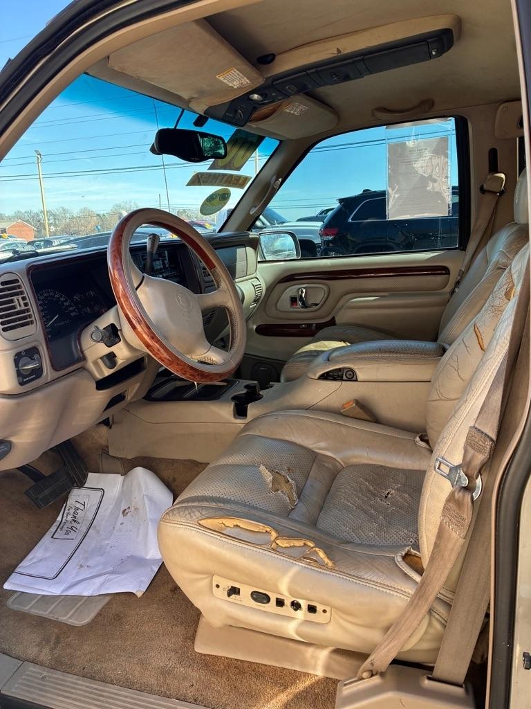 Cadillac Escalade  2000