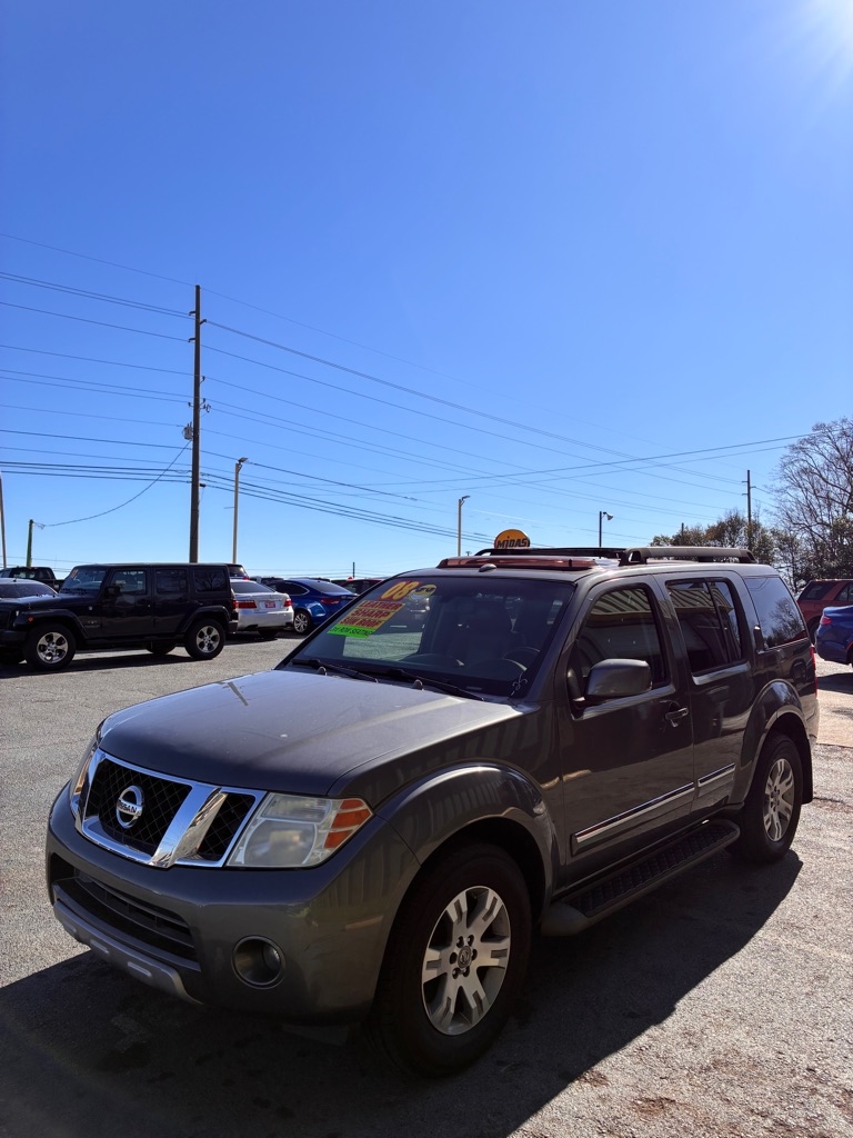 Nissan Pathfinder  2008