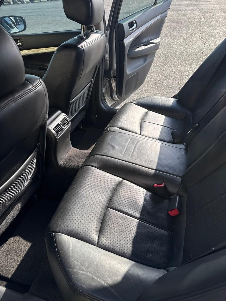 Infiniti G Sedan  2011