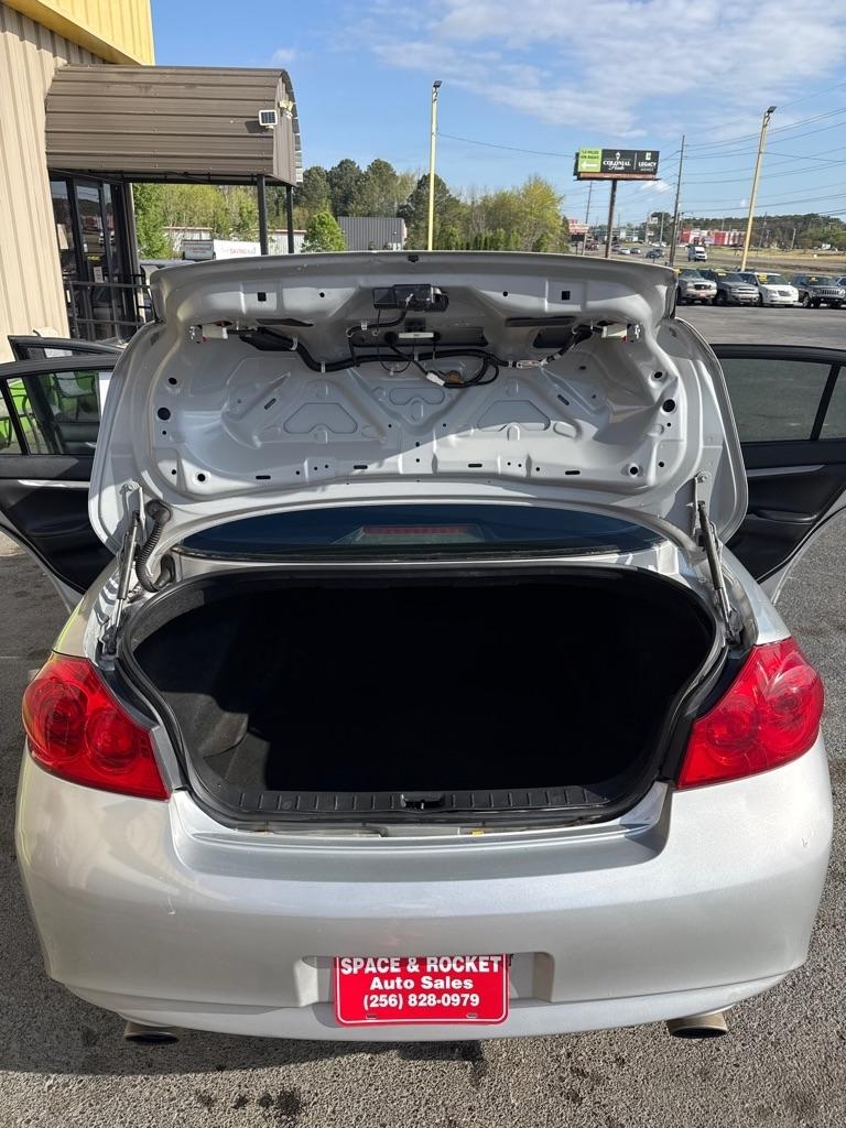 Infiniti G Sedan  2011