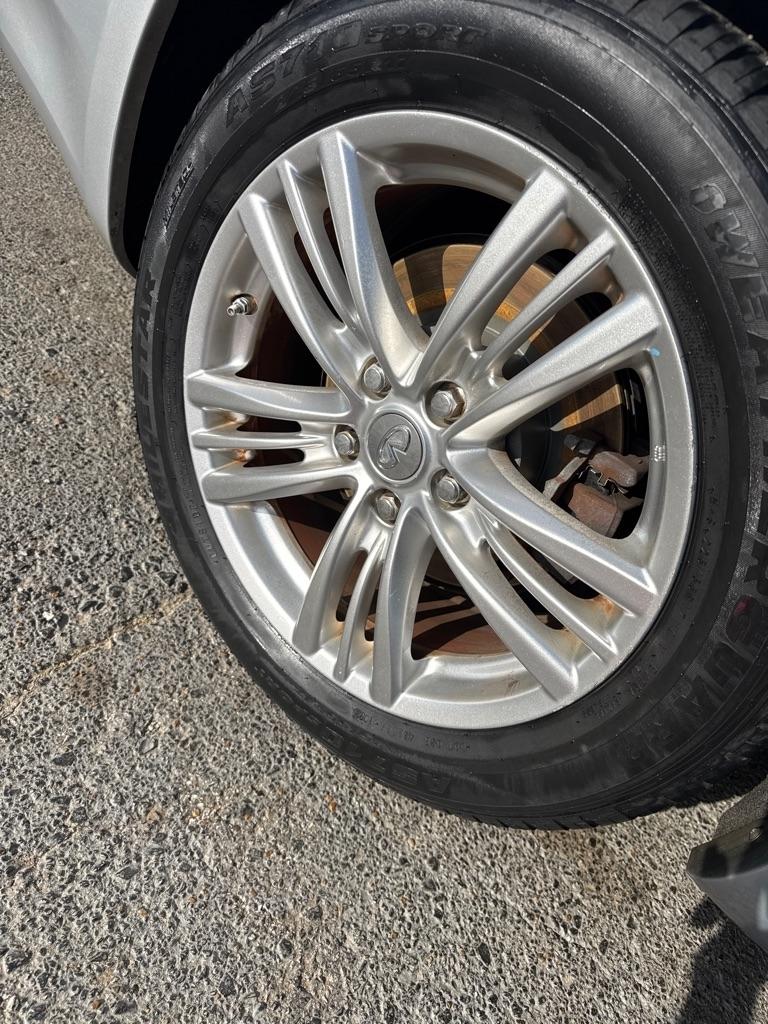 Infiniti G Sedan  2011