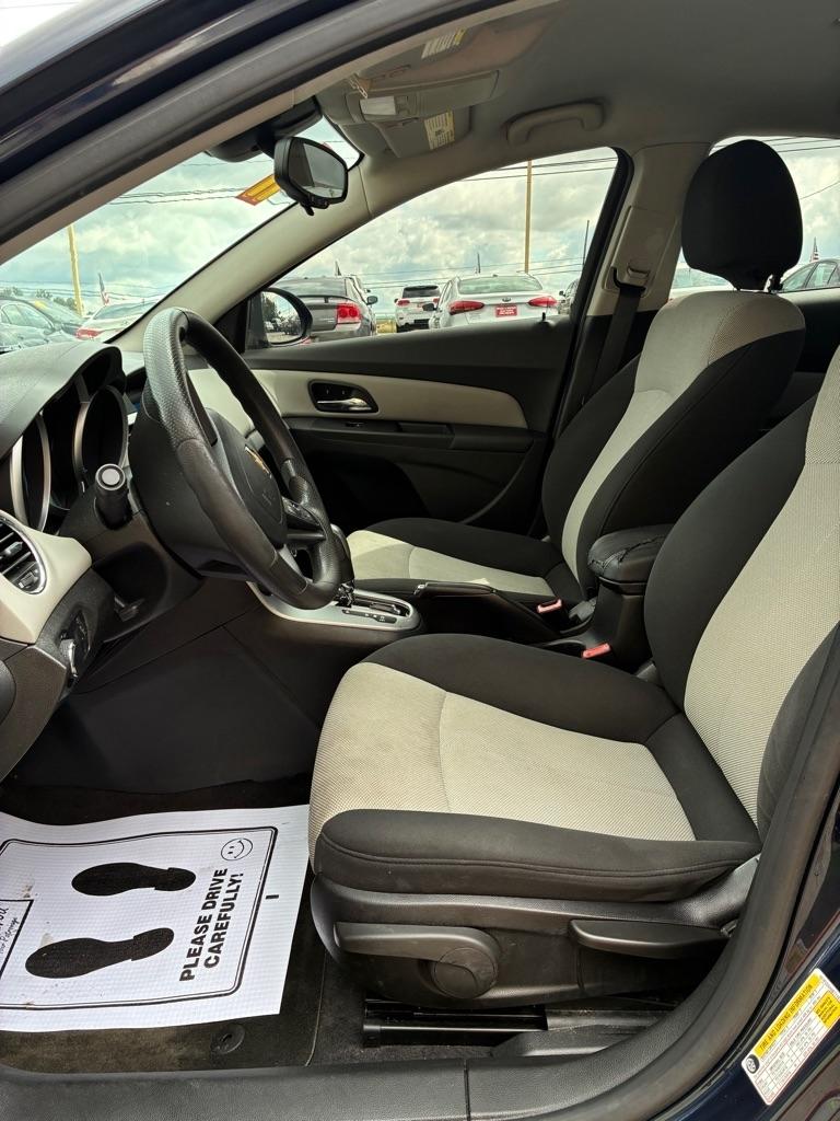 Chevrolet Cruze  2011