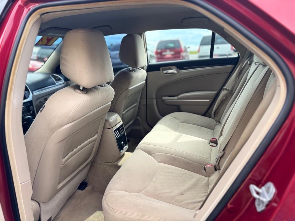 Chrysler 300  2012