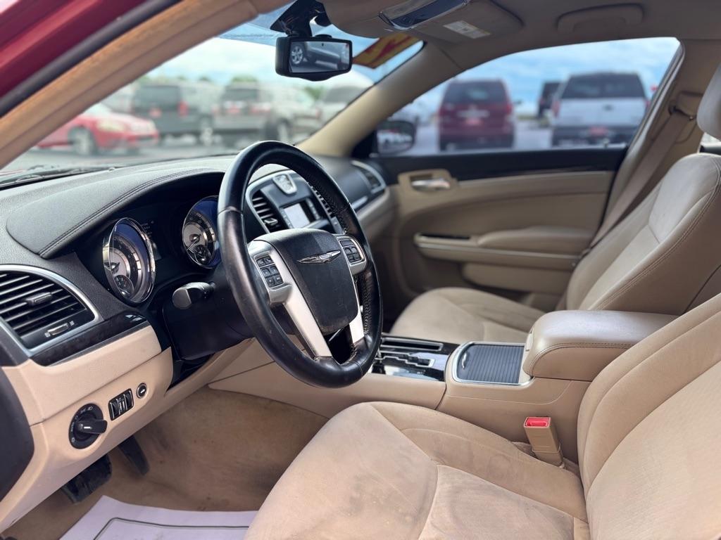 Chrysler 300  2012