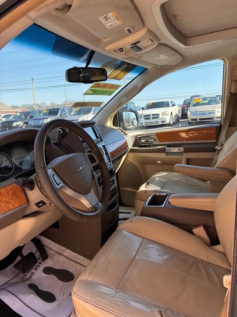 Chrysler Town & Country Limited 2008