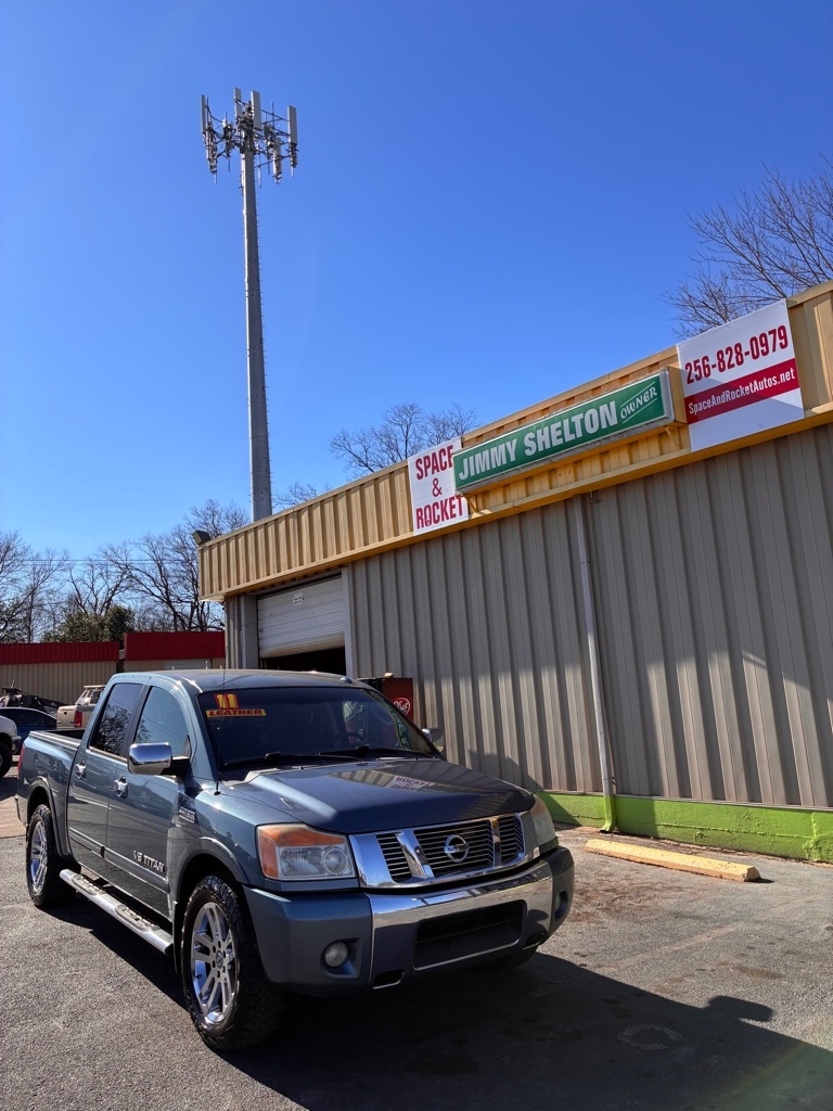 Nissan Titan  2011
