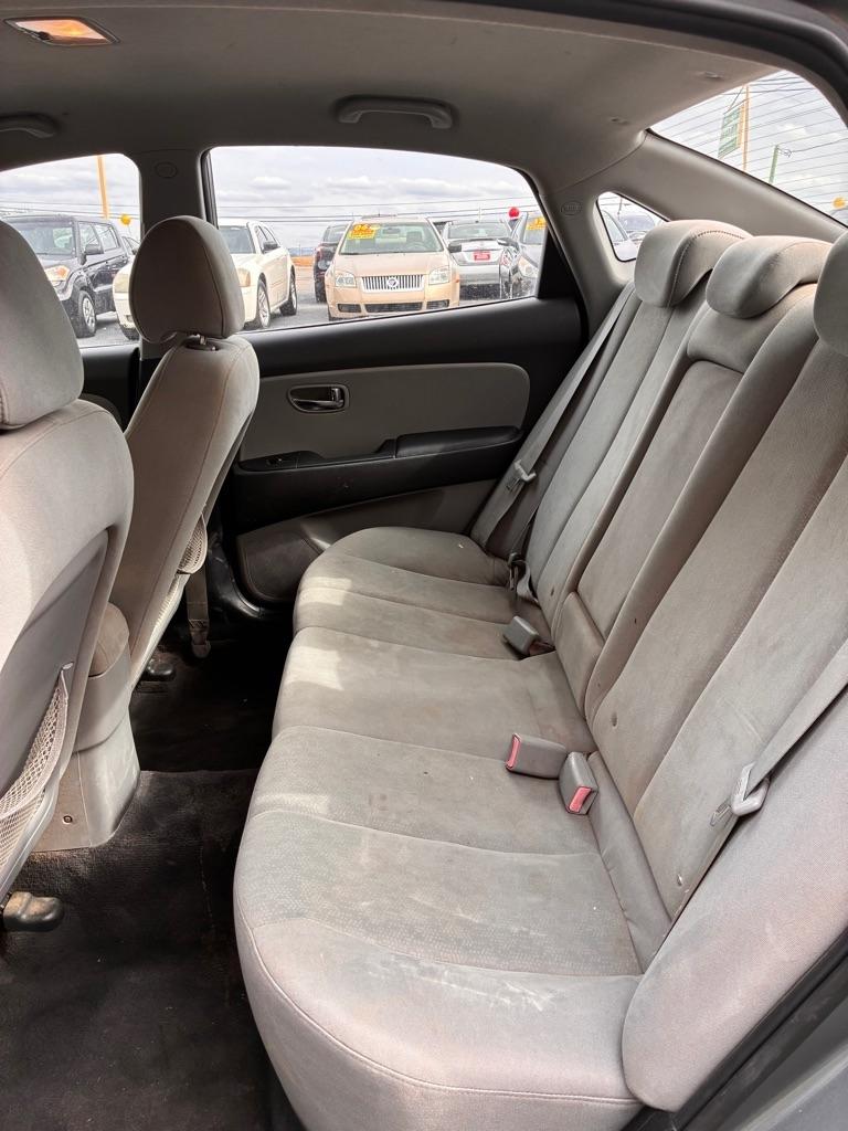 Hyundai Elantra  2010