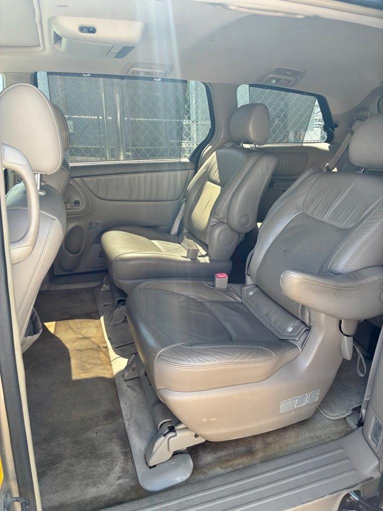 Toyota Sienna XLE 2008