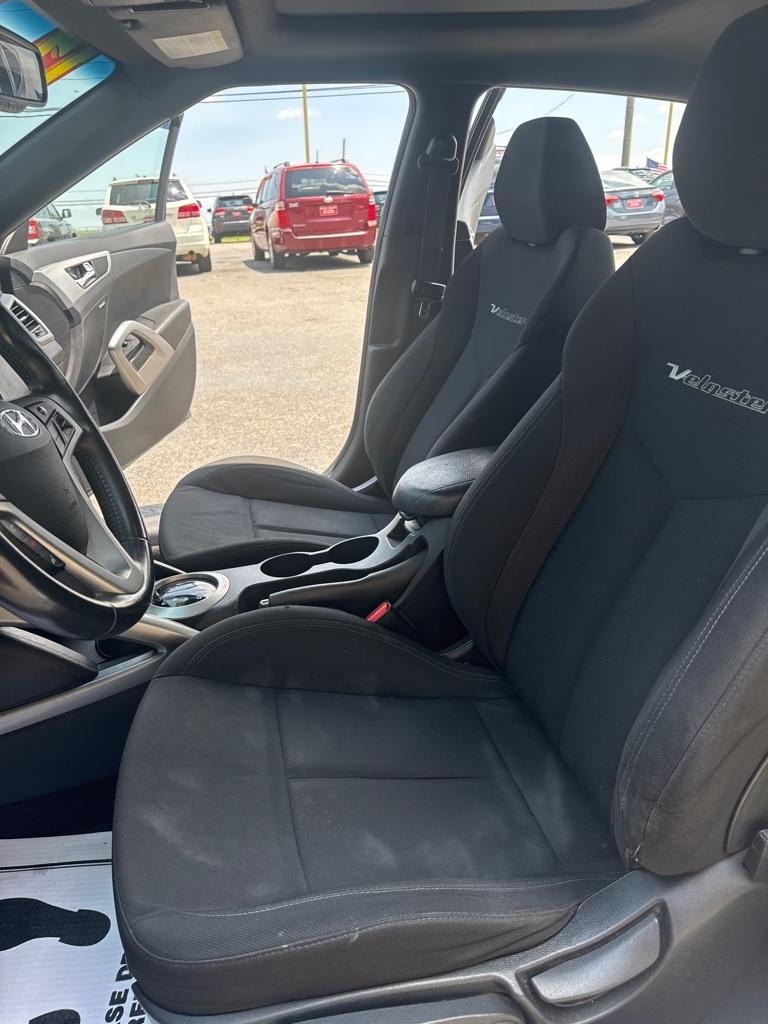 Hyundai Veloster Base 2017